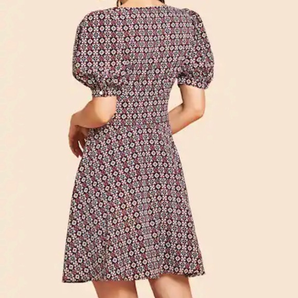 Vintage Style Fit n’ Flare Dress - Picture 3 of 6